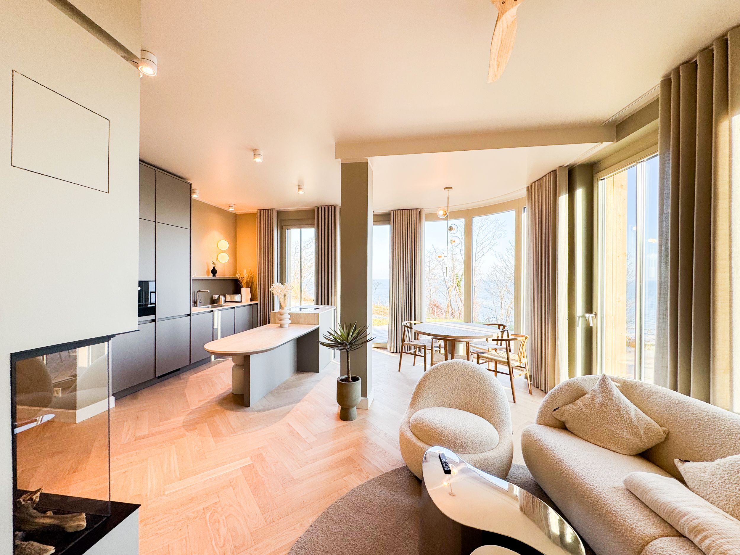 Apartment No 005 Ansicht Wohn Und Essbereich2