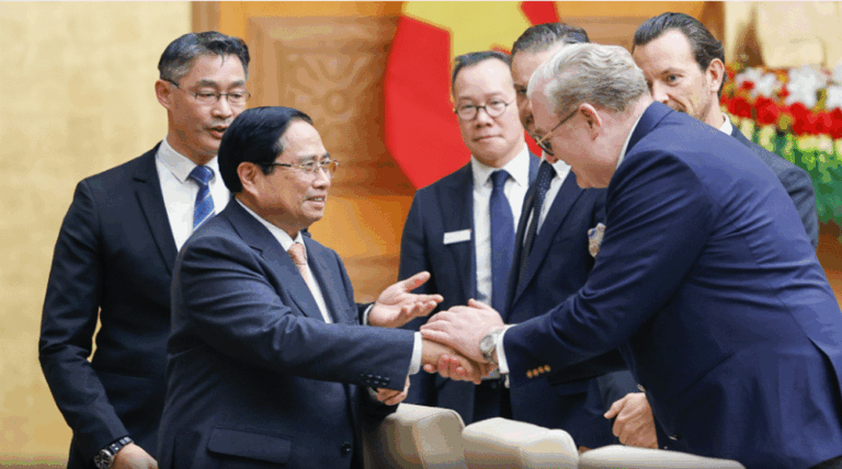 Prime Minister of Vietnam, Phạm Minh Chính, receives Martin R. Smura and Dr. Philipp Rösler to explore investment opportunities in Vietnam